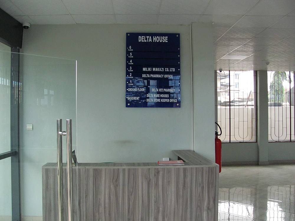 delta desk